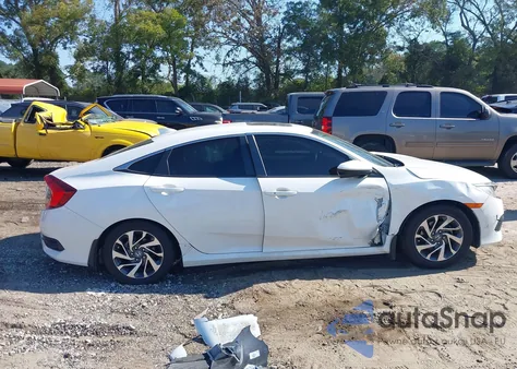 2018 Honda Civic Ex z USA, uszkodzony, nr VIN 19XFC2F75JE014180